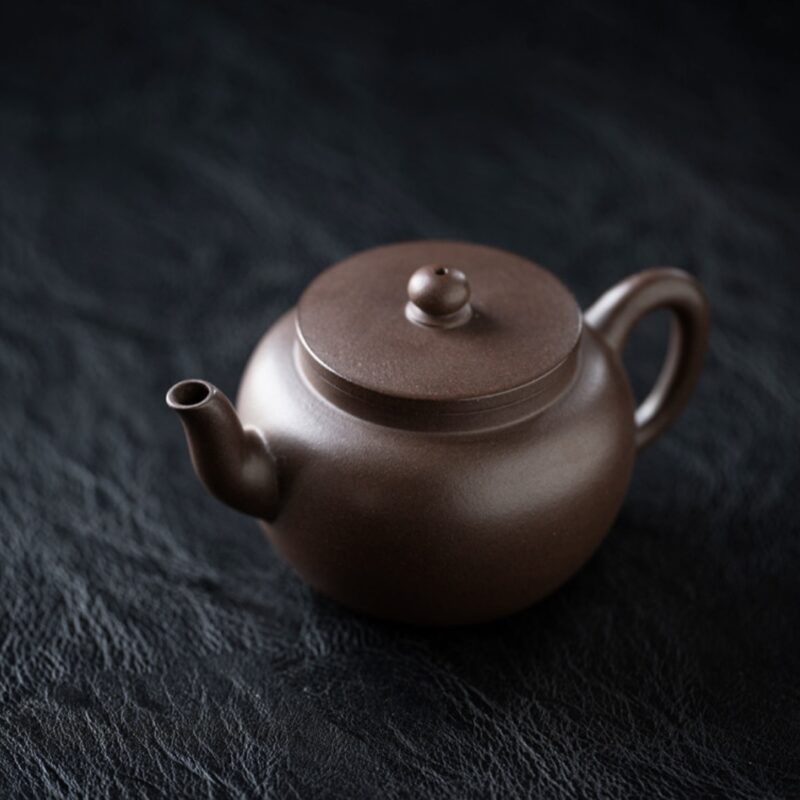 Aged Zini Flat Lid Lian Zi 170ml Yixing Teapot