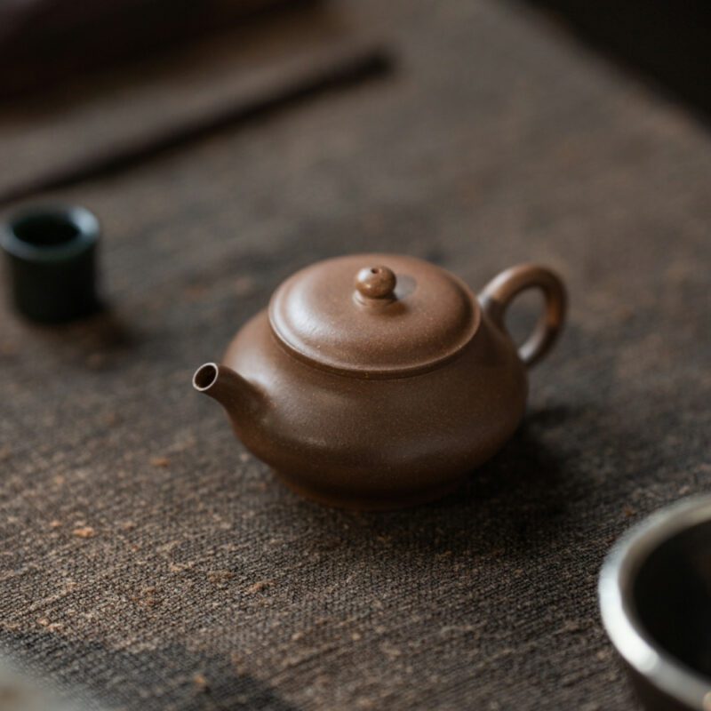Aged Duanni Xu Bian 130ml Yixing Teapot