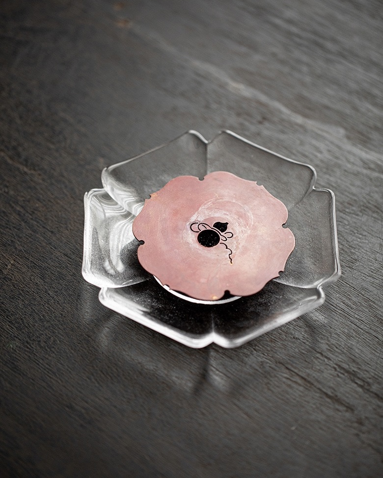 628-1 Elegant Glass Tea Boat With Vintage Copper Stand