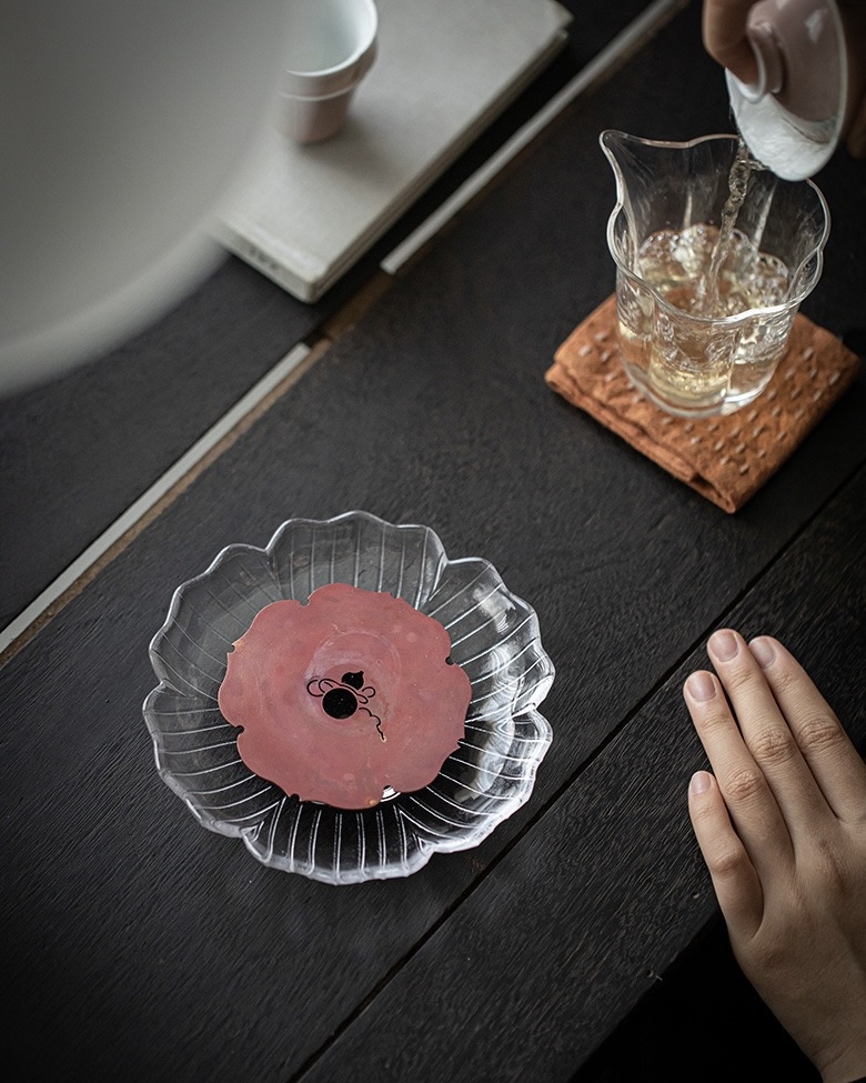 628-2 Elegant Glass Tea Boat With Vintage Copper Stand