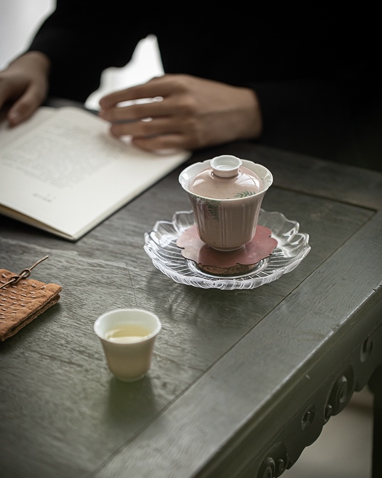 628-3 Elegant Glass Tea Boat With Vintage Copper Stand