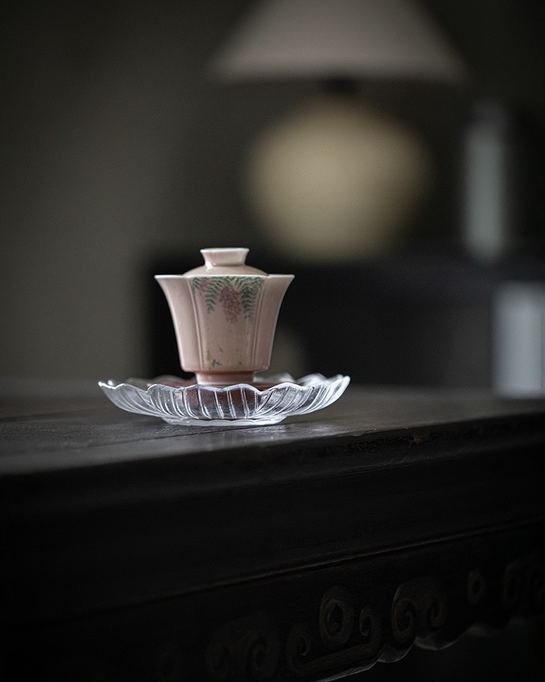 628-8 Elegant Glass Tea Boat With Vintage Copper Stand