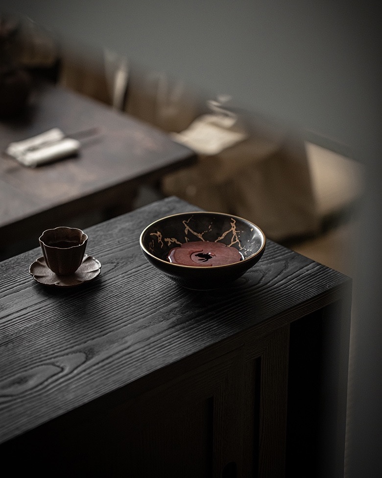 629-6 Vintage Ceramic Black Glaze Tea Boat With Copper Stand