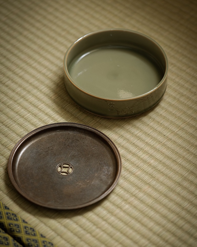 Yue Ware Vintage Ceramic Green Tea Boat