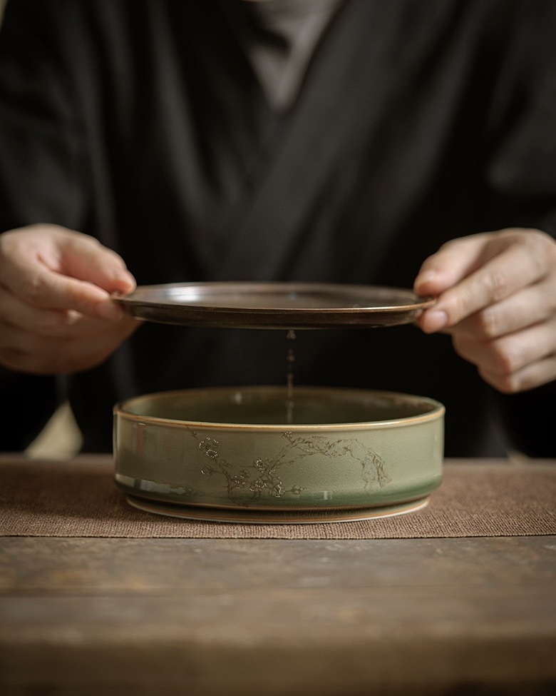 Yue Ware Vintage Ceramic Green Tea Boat