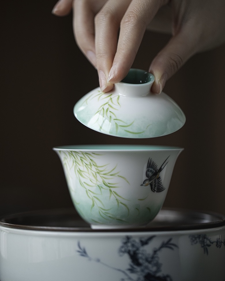 Emerald Green Ceramic Swallows and Willows 125ml Gaiwan