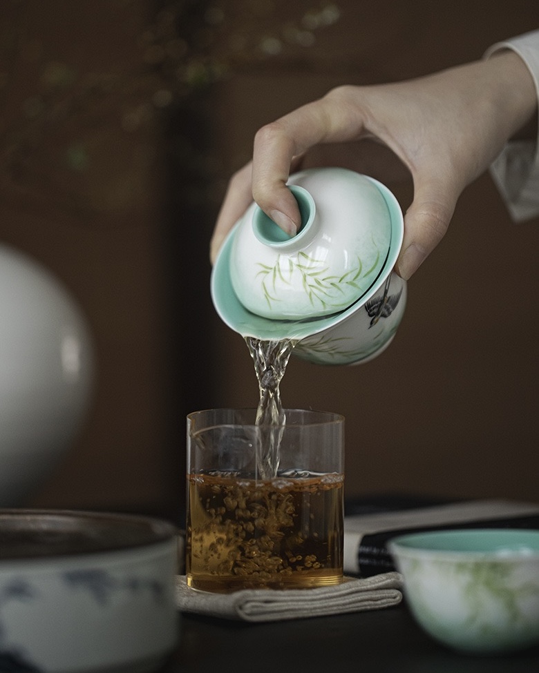 Emerald Green Ceramic Swallows and Willows 125ml Gaiwan