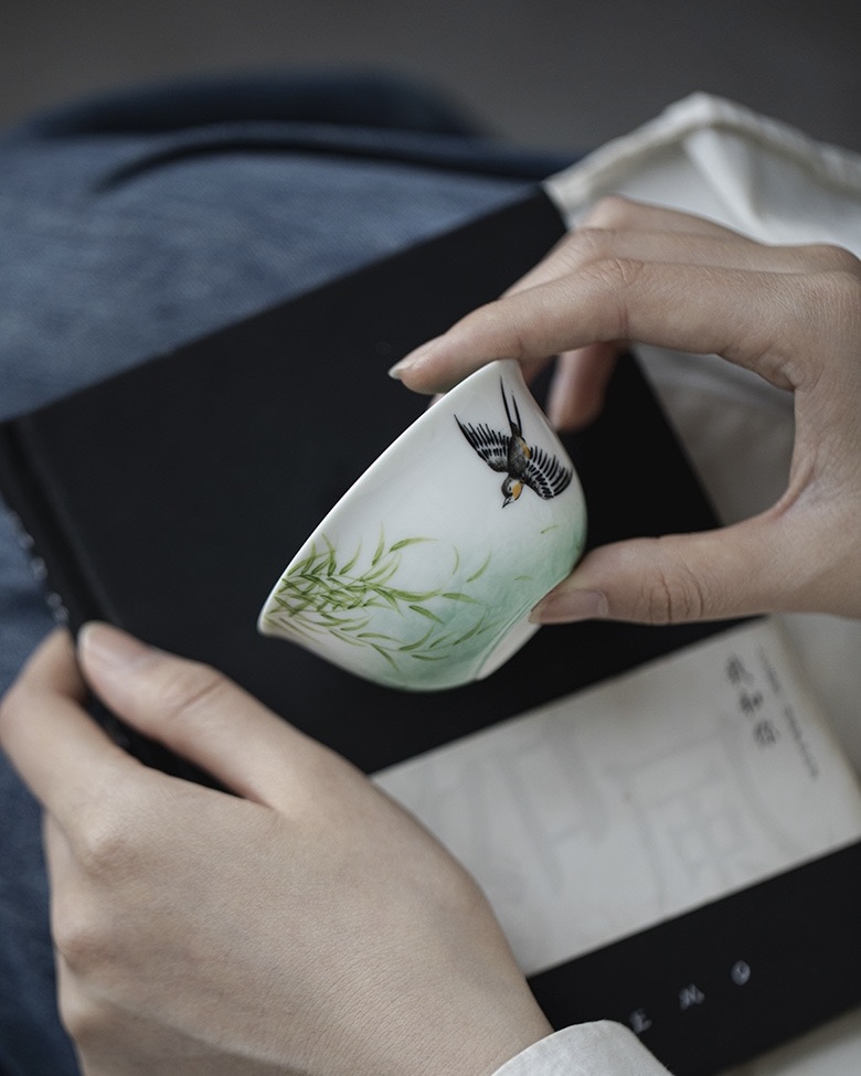 636-2 Emerald Green Ceramic Swallows and Willows 60ml Host Tea Cup