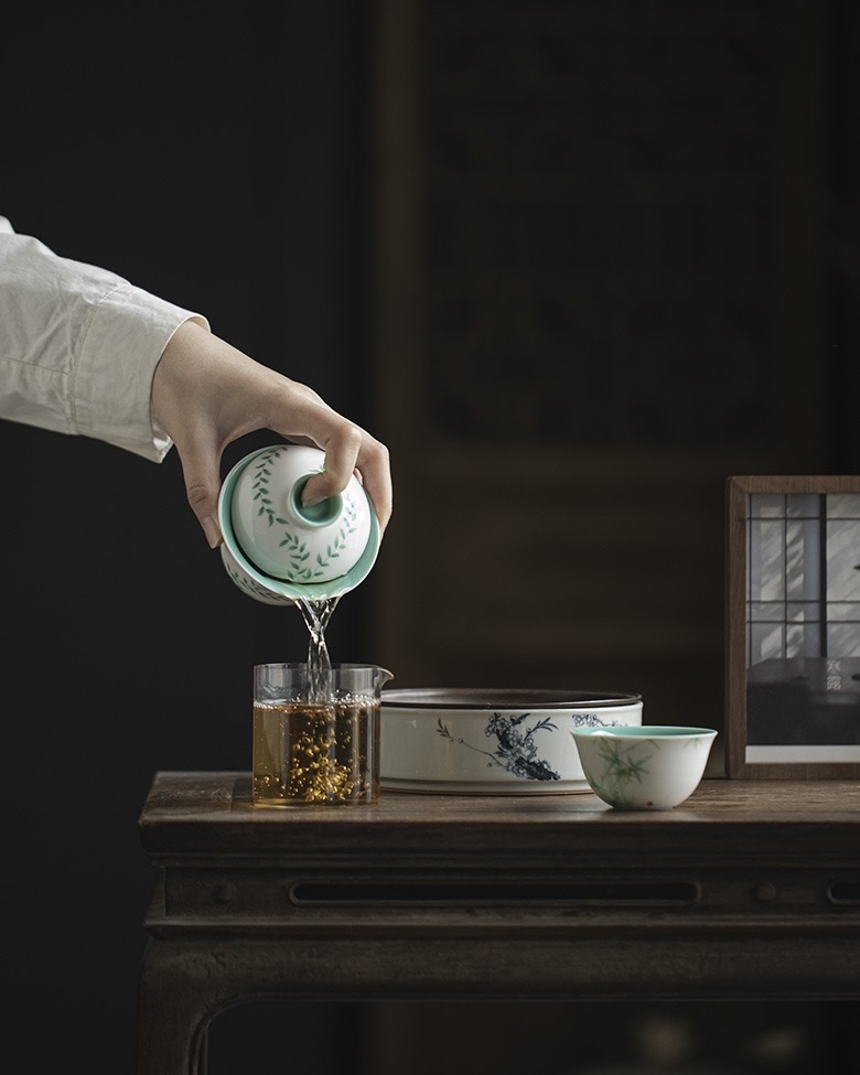 Emerald Green Ceramic Vine 125ml Gaiwan