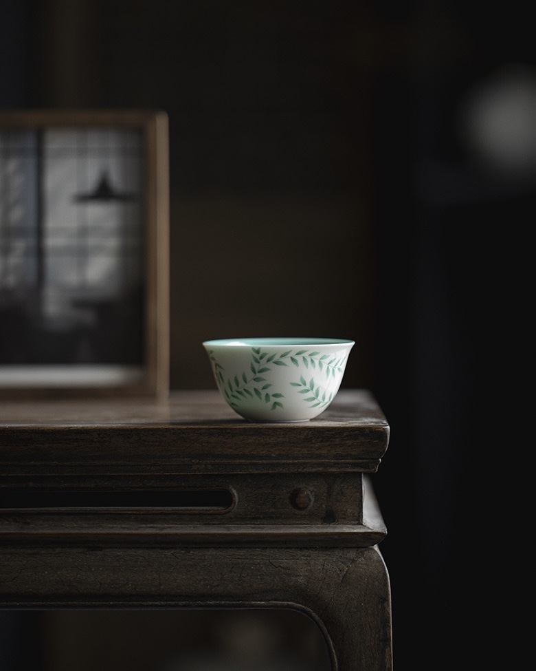 638-1 Emerald Green Ceramic Vine 60ml Host Tea Cup