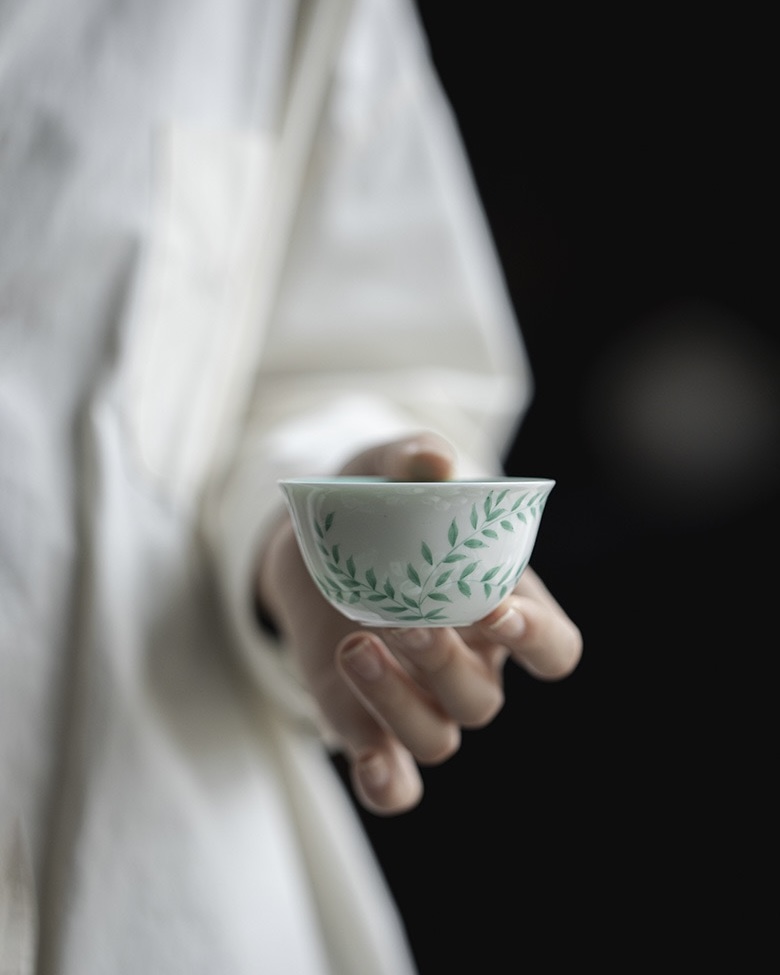 638-3 Emerald Green Ceramic Vine 60ml Host Tea Cup