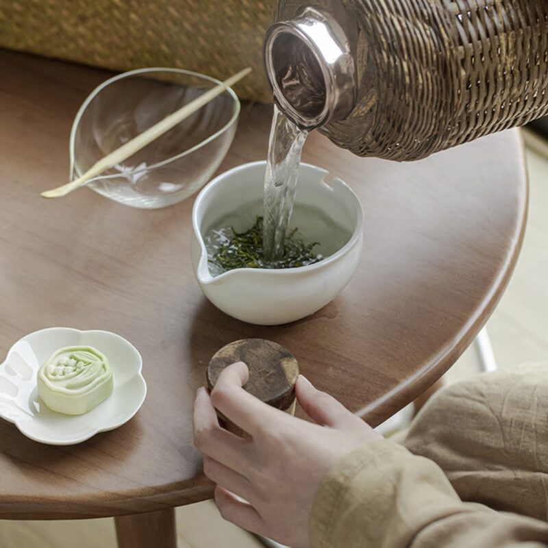 Elegant Jade White Porcelain Green Tea Gaiwan Set