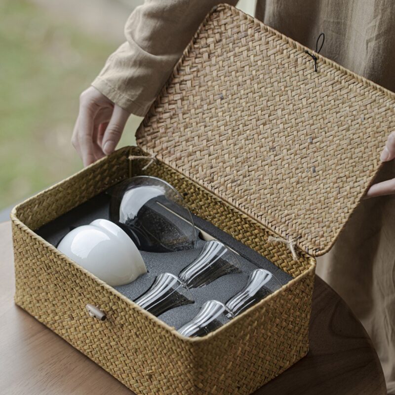 Elegant Jade White Porcelain Green Tea Gaiwan Set