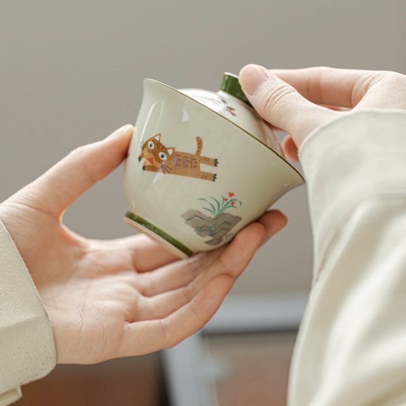 Cute-Ceramic-Kitten-Painting-150ml-Gaiwan-8 Cute Ceramic Kitten Painting 150ml Gaiwan