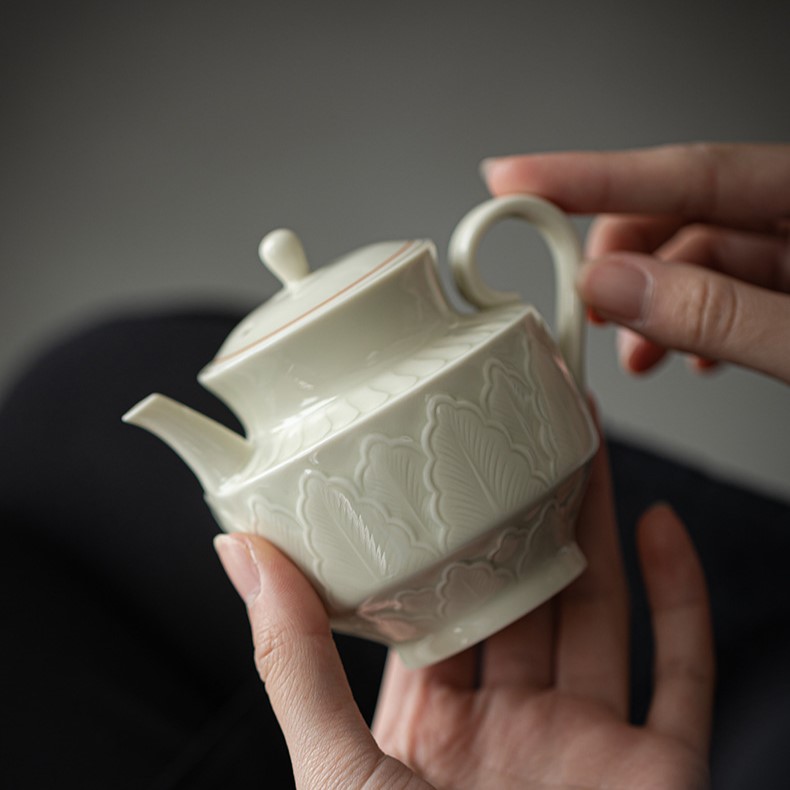 Ding-Ware-Ceramic-Banana-Leaves-200ml-Teapot-2 Ding Ware Ceramic Banana Leaves 200ml Teapot