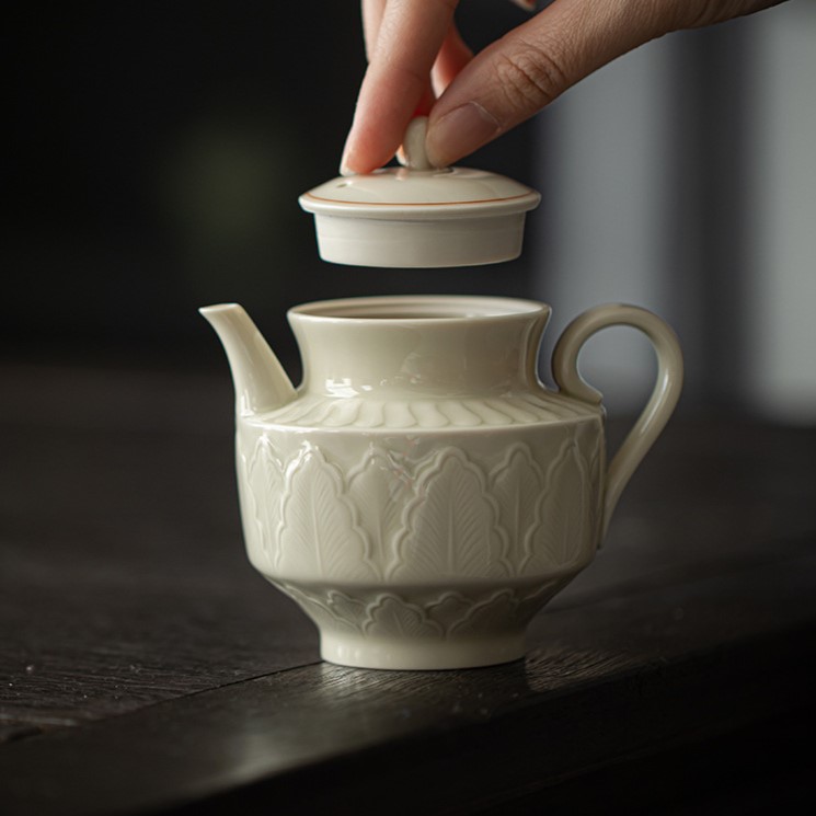 Ding-Ware-Ceramic-Banana-Leaves-200ml-Teapot-4 Ding Ware Ceramic Banana Leaves 200ml Teapot