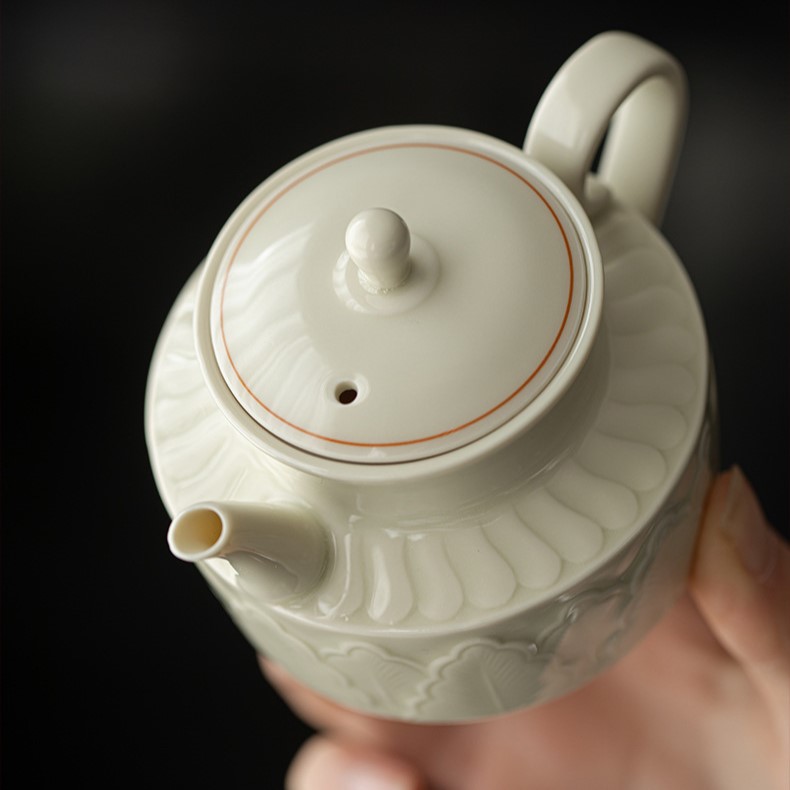 Ding-Ware-Ceramic-Banana-Leaves-200ml-Teapot-5 Ding Ware Ceramic Banana Leaves 200ml Teapot