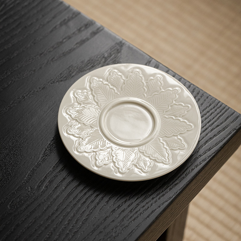 Ding-Ware-Relief-Sculpture-Ceramic-Banana-Leaves-130ml-Gaiwan-1 Ding Ware Relief Sculpture Ceramic Banana Leaves 130ml Gaiwan