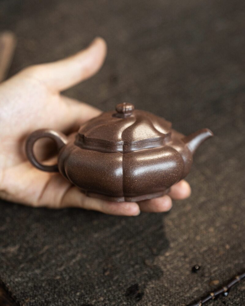 Fully Handmade Zini Wo Long Ju Shi 150ml Yixing Teapot
