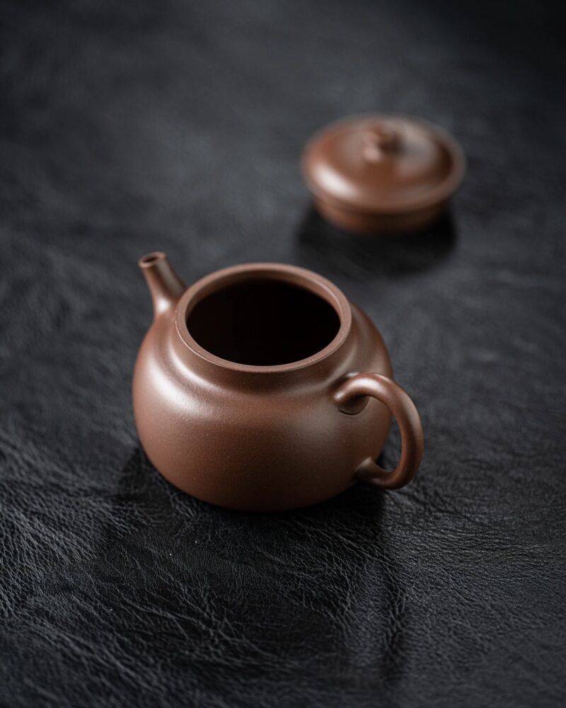 Aged Zini Tang’s De Zhong 170ml Yixing Teapot