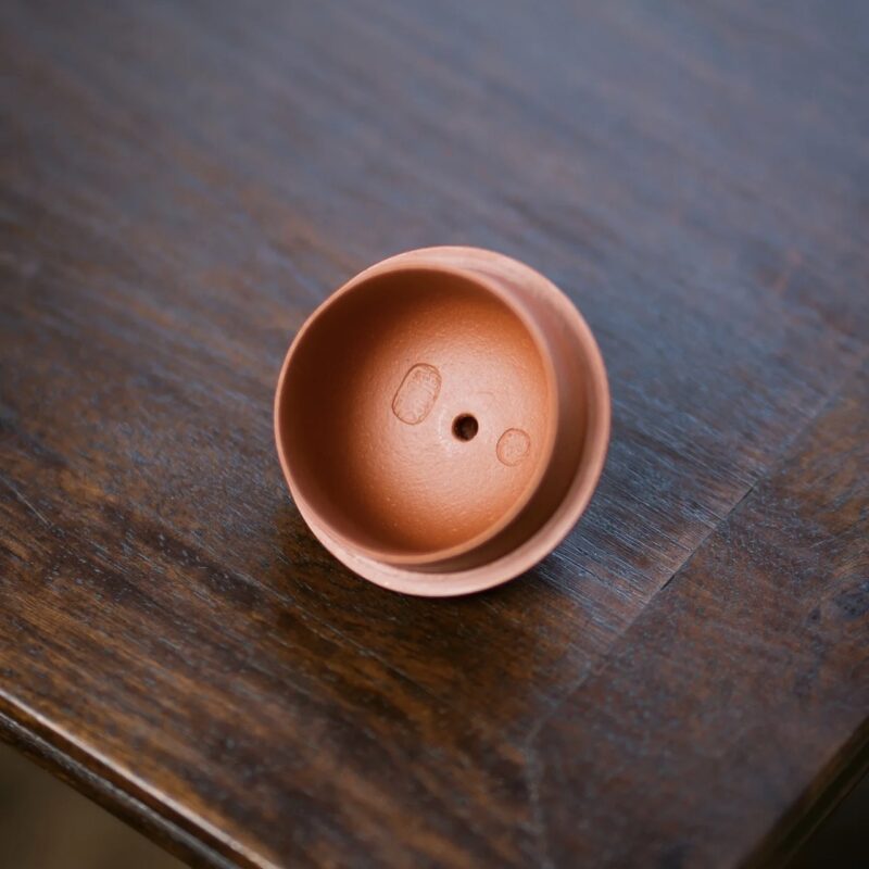 Xiao Hong Ni Qie Gua 130ml Yixing Teapot