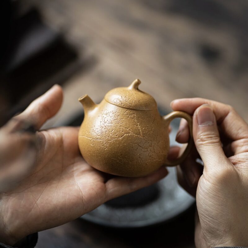 Golden Duanni Eggplant 140ml Yixing Teapot