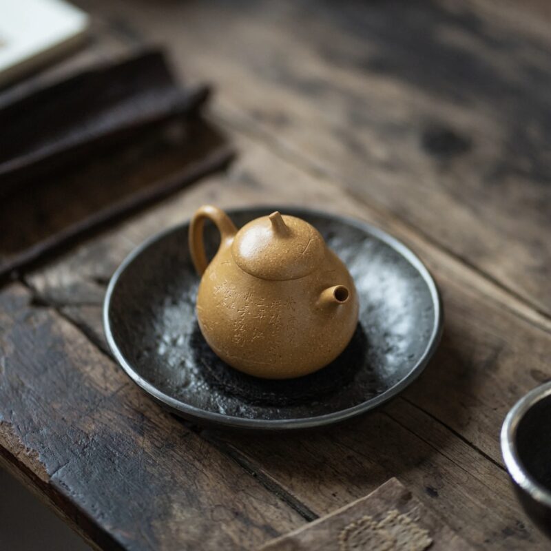 Golden Duanni Eggplant 140ml Yixing Teapot