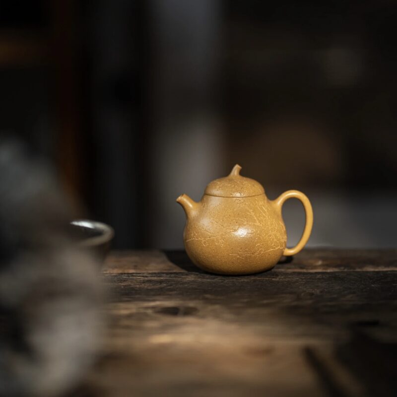 Golden Duanni Eggplant 140ml Yixing Teapot