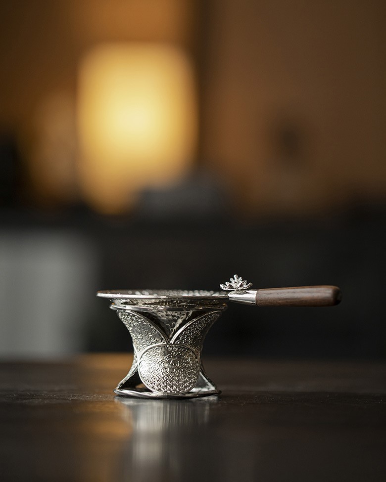 Hammered-Texture-Metal-Lotus-Tea-Filter-Set-2 Hammered Texture Metal Lotus Tea Filter Set