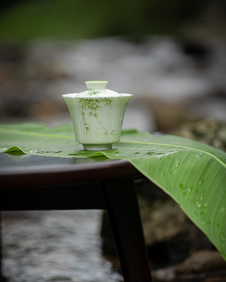 Hand-painted Ceramic Bamboo Serenity 120ml Gaiwan