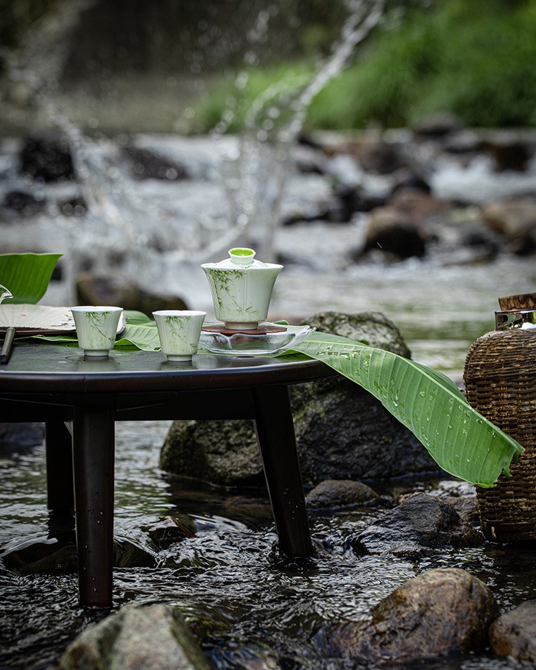 Hand-painted Ceramic Bamboo Serenity 120ml Gaiwan