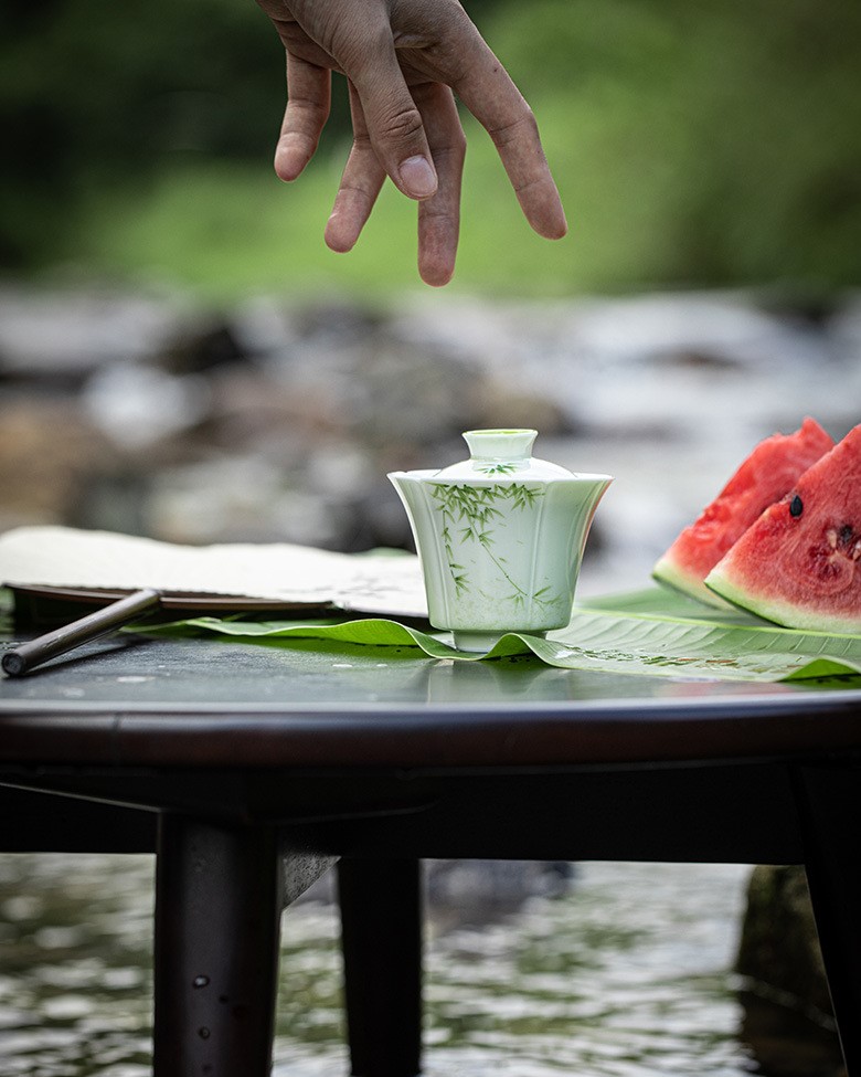 Hand-painted Ceramic Bamboo Serenity 120ml Gaiwan