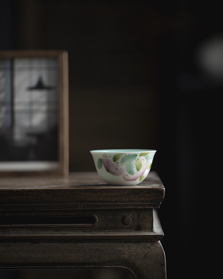 Hand-painted-Ceramic-Emerald-Green-Peach-60ml-Host-Tea-Cup-1 Hand-painted Ceramic Emerald Green Peach 60ml Host Tea Cup