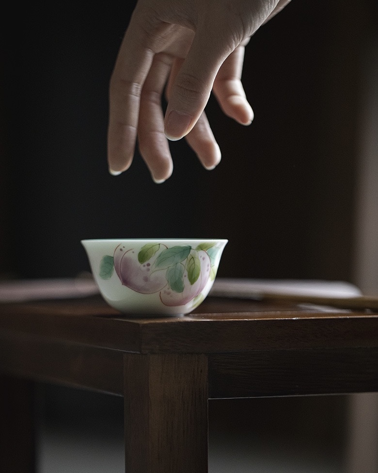 Hand-painted-Ceramic-Emerald-Green-Peach-60ml-Host-Tea-Cup-5 Hand-painted Ceramic Emerald Green Peach 60ml Host Tea Cup