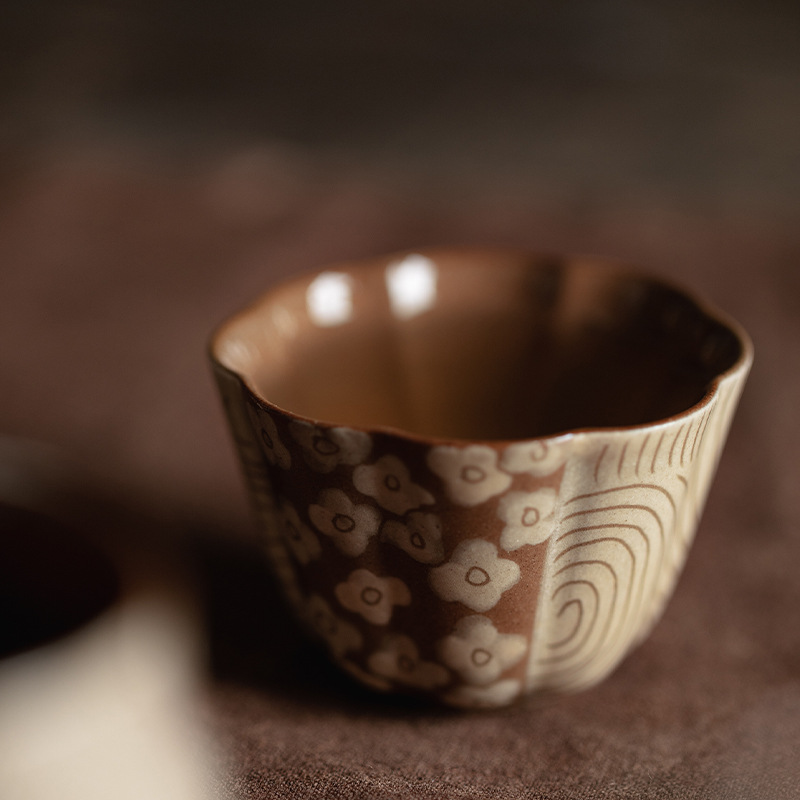 Hand-painted-Ceramic-Flower-and-Growth-Ring-50ml-Tea-Cup-4 Hand-painted Ceramic Flower and Growth Ring 50ml Tea Cup