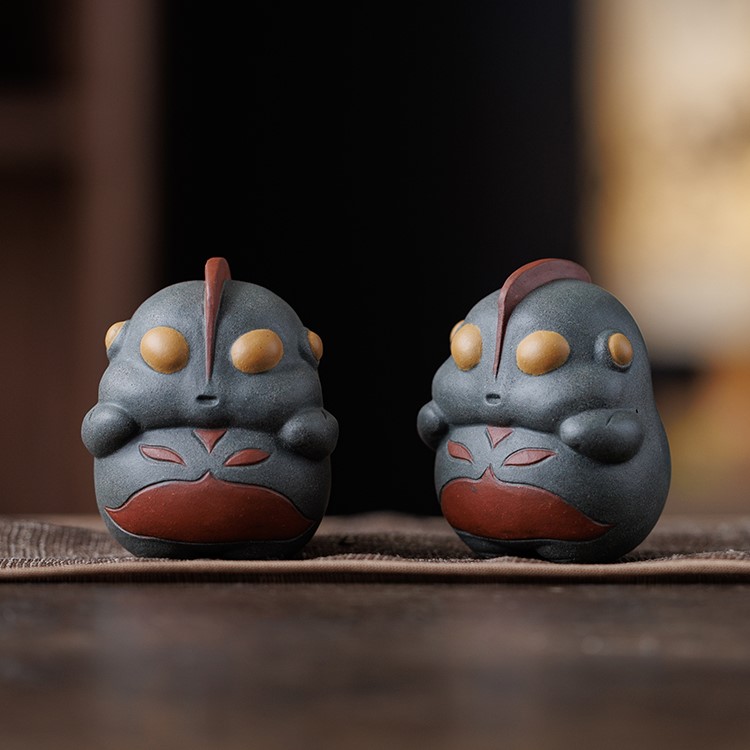 Handmade Zisha Yixing Clay Chubby Ultraman Tea Pet