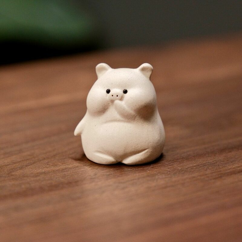 xr:d:DAGAzRcflyg:3,j:6252545275928249540,t:24032813 Handmade Zisha Yixing Clay Little White Piggy Tea Pet