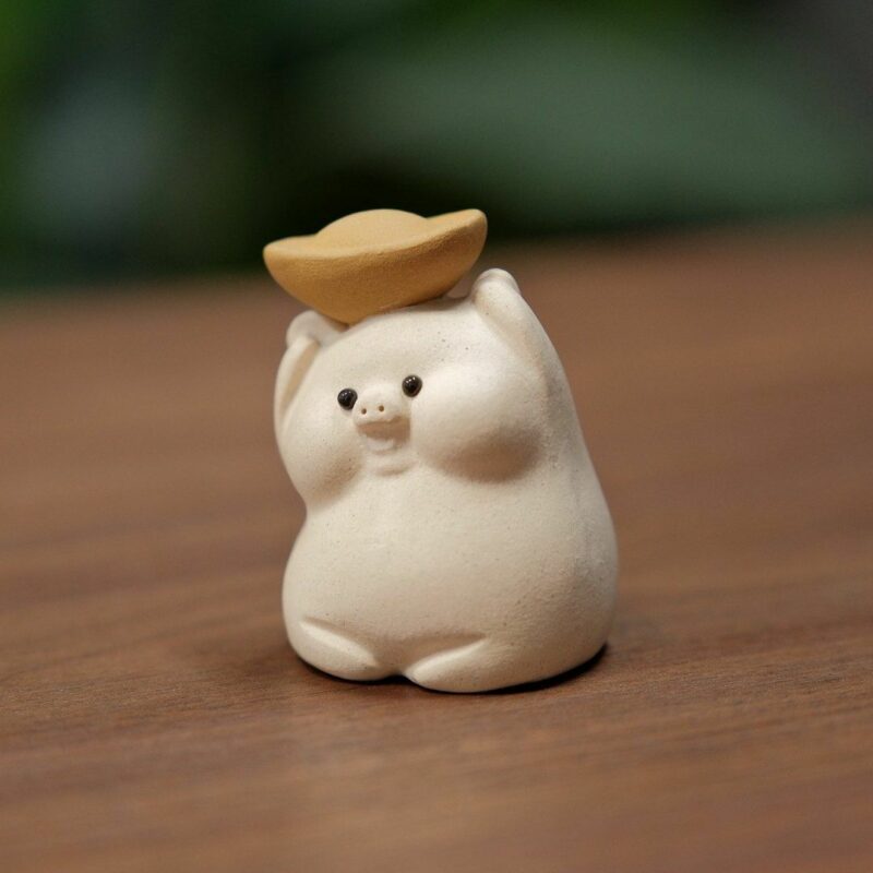 xr:d:DAGAzRcflyg:3,j:6252545275928249540,t:24032813 Handmade Zisha Yixing Clay Little White Piggy Tea Pet