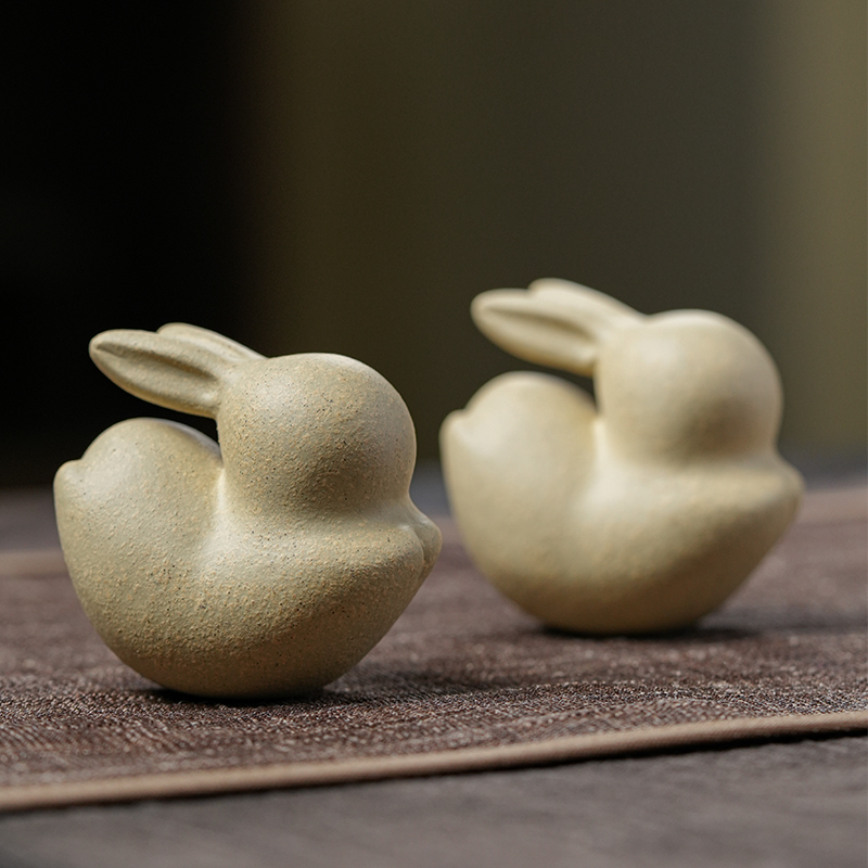 Handmade Zisha Yixing Clay Running Bunny Tea Pet