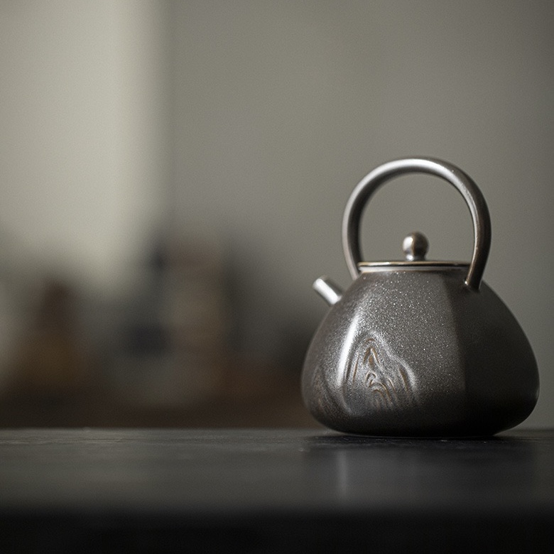 Japanese-Style-Black-Glaze-290ml-Teapot-4 Japanese Style Black Glaze 180ml Teapot