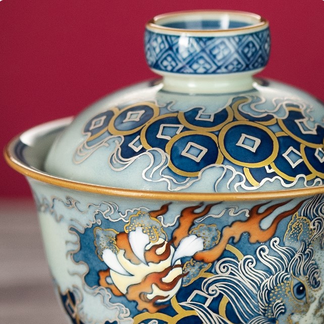 Qinghua Fen Cai Gilt Painting Ceramic King of Pi Xiu 140ml Gaiwan