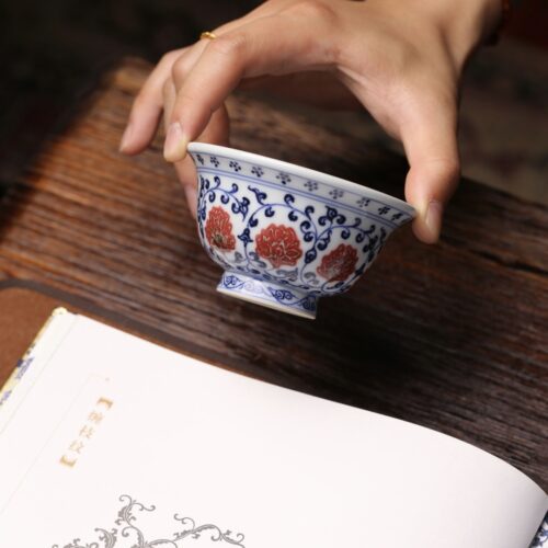 731 (1) Fully Hand-painted Qinghua Underglaze Red Twined Lotus 120ml Tea Cup