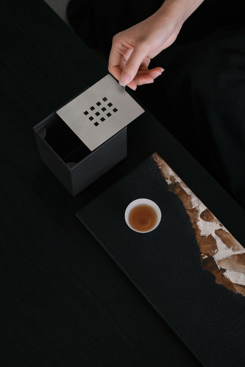 Elegant Iron Square Shape Tea Basin (3) Elegant Iron Square Shape Tea Basin