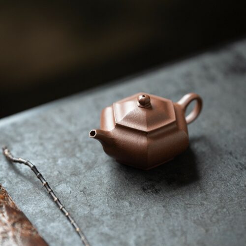 Fully Handmade Zini Long Wen Liu Fang 150ml Yixing Teapot (1) Fully Handmade Zini Long Wen Liu Fang 150ml Yixing Teapot