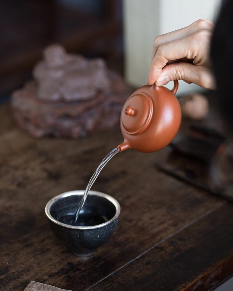 Half Handmade Xiao Hong Ni Gong Zhu 130ml Yixing Teapot