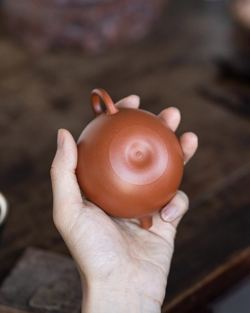 Half Handmade Xiao Hong Ni Gong Zhu 130ml Yixing Teapot