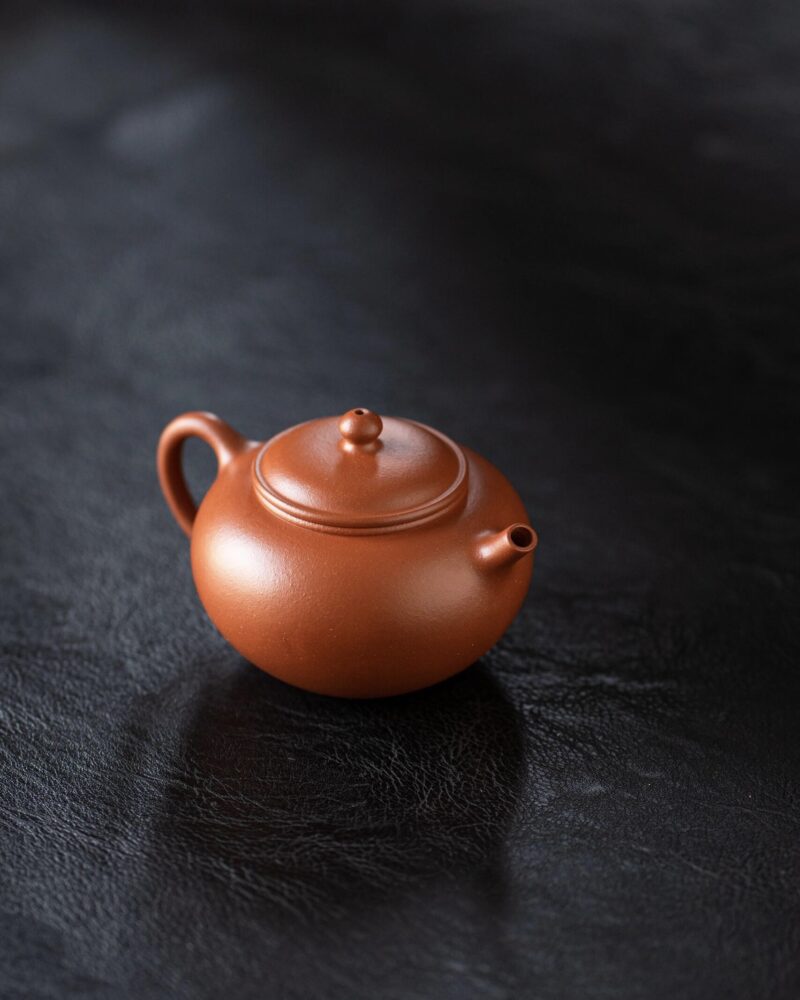 Half Handmade Xiao Hong Ni Gong Zhu 130ml Yixing Teapot