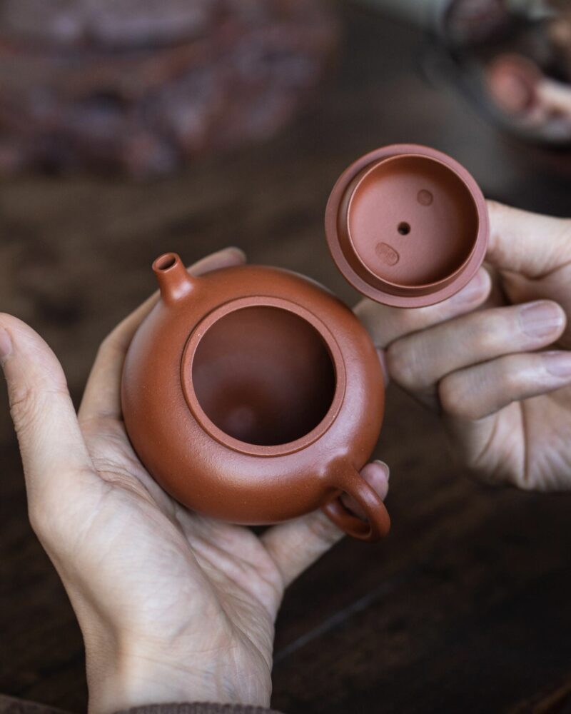 Half Handmade Xiao Hong Ni Gong Zhu 130ml Yixing Teapot