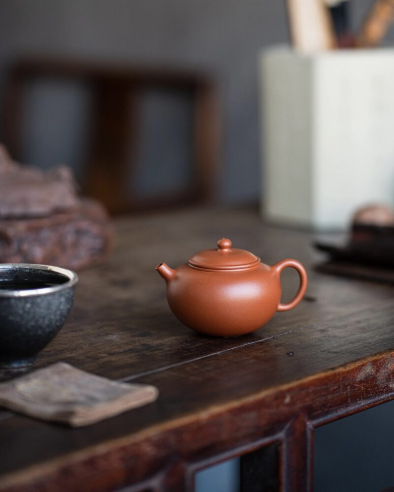 Half Handmade Xiao Hong Ni Gong Zhu 130ml Yixing Teapot