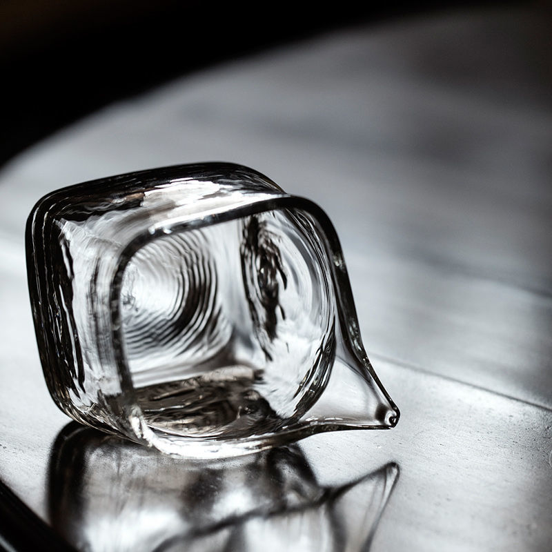 20240919_051537318_iOS Thickened Hammered Glass Little Square 170ml Fair Cup Gong Dao Bei